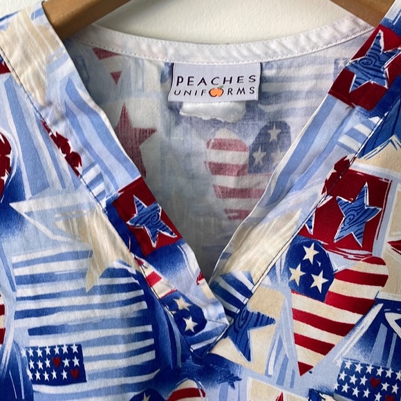 Scrub top Red white Blue Stars - Picture 3 of 5